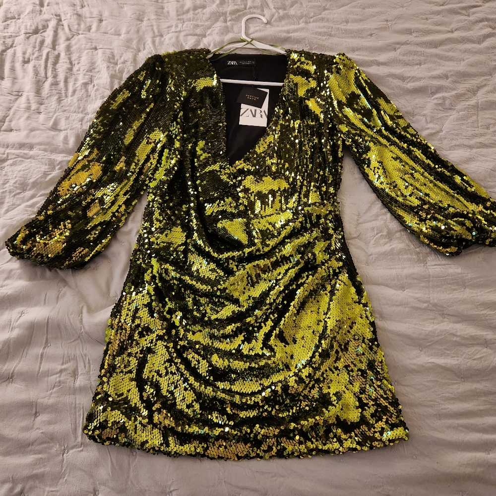 NWT Zara Green Sequin Dress